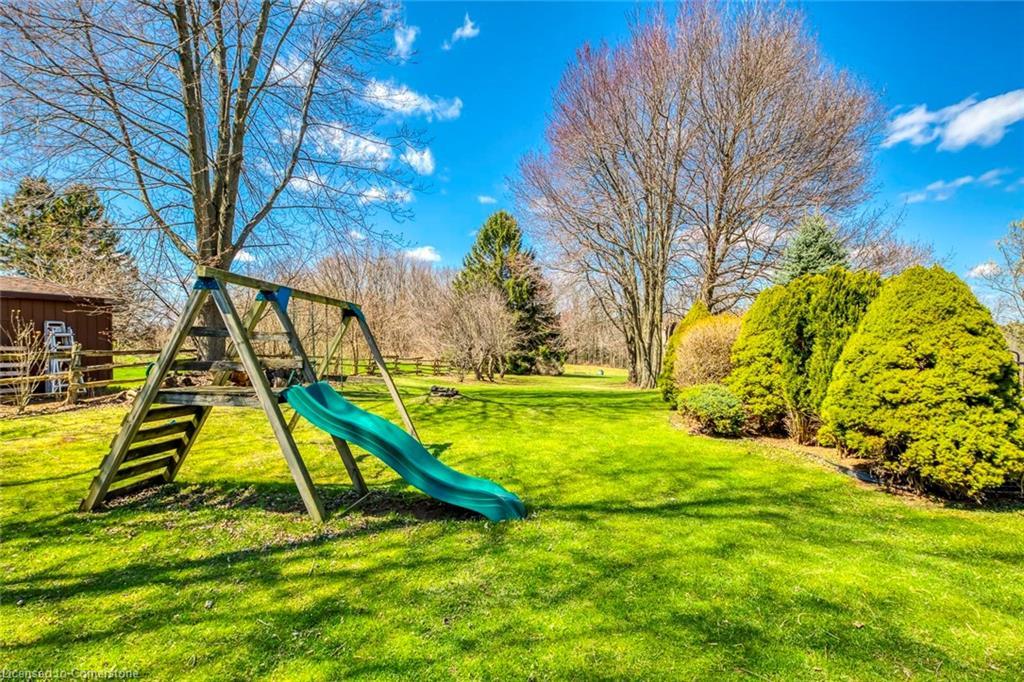 1215 Britannia Road, Burlington, ON - Outdoor With View