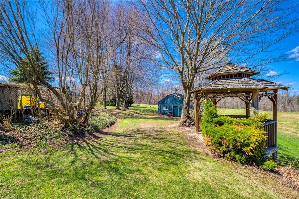 1215 Britannia Road, Burlington, ON - Outdoor