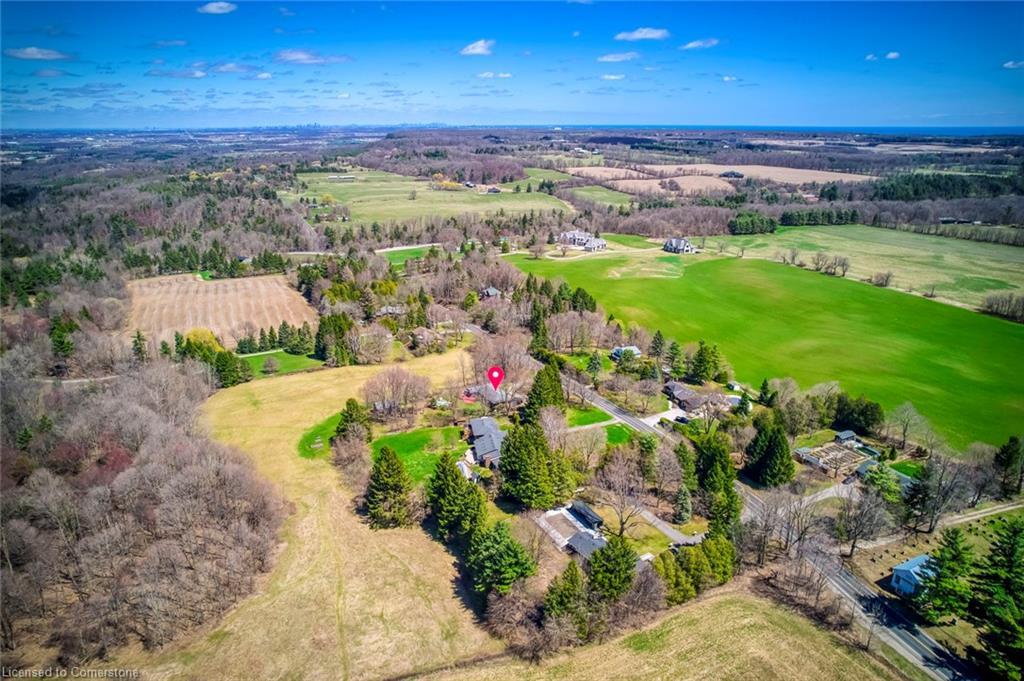 1215 Britannia Road, Burlington, ON - Outdoor With View