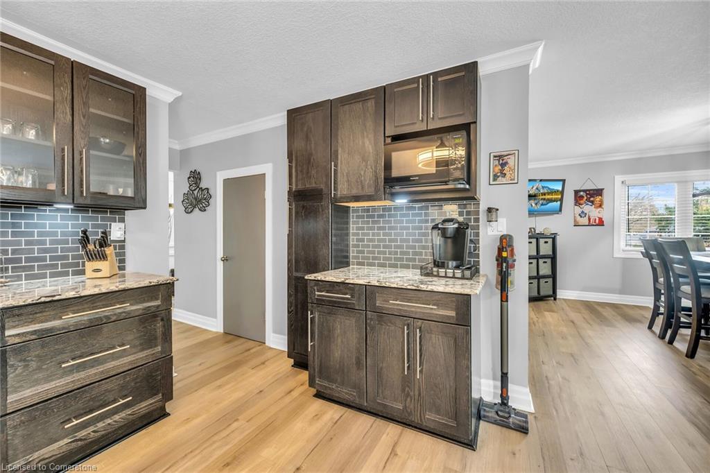 205 Sanatorium Road, Hamilton, ON - Indoor Photo Showing Kitchen