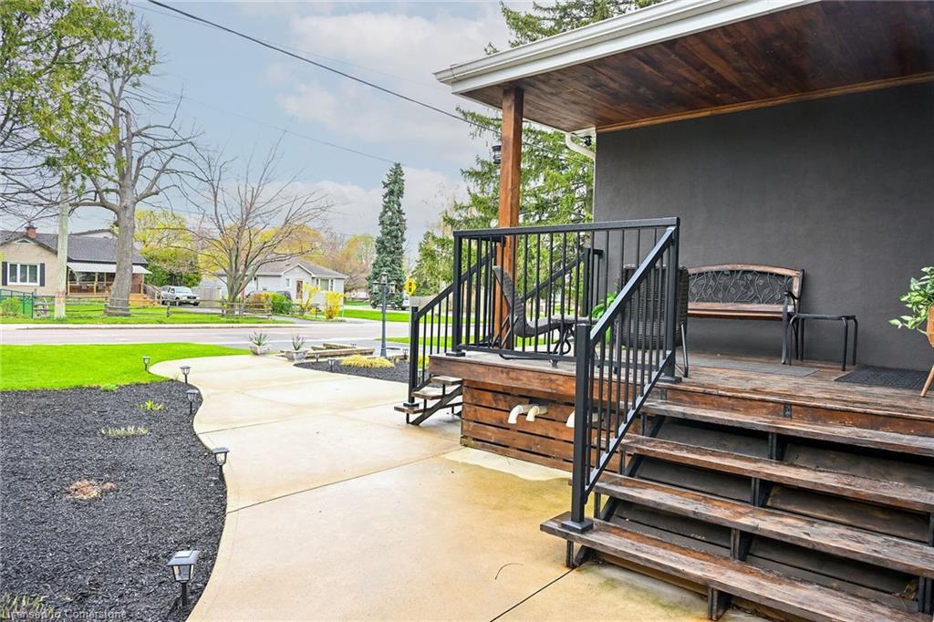 205 Sanatorium Road, Hamilton, ON - Outdoor