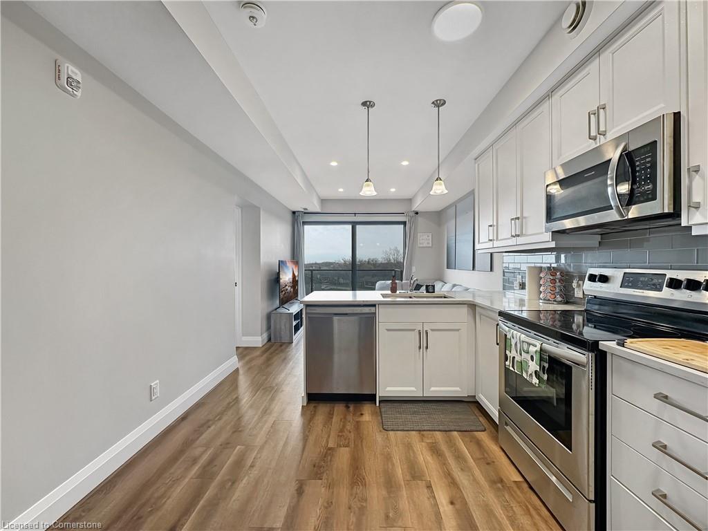 409-64 Main St N, Hagersville, ON - Indoor Photo Showing Kitchen With Stainless Steel Kitchen
