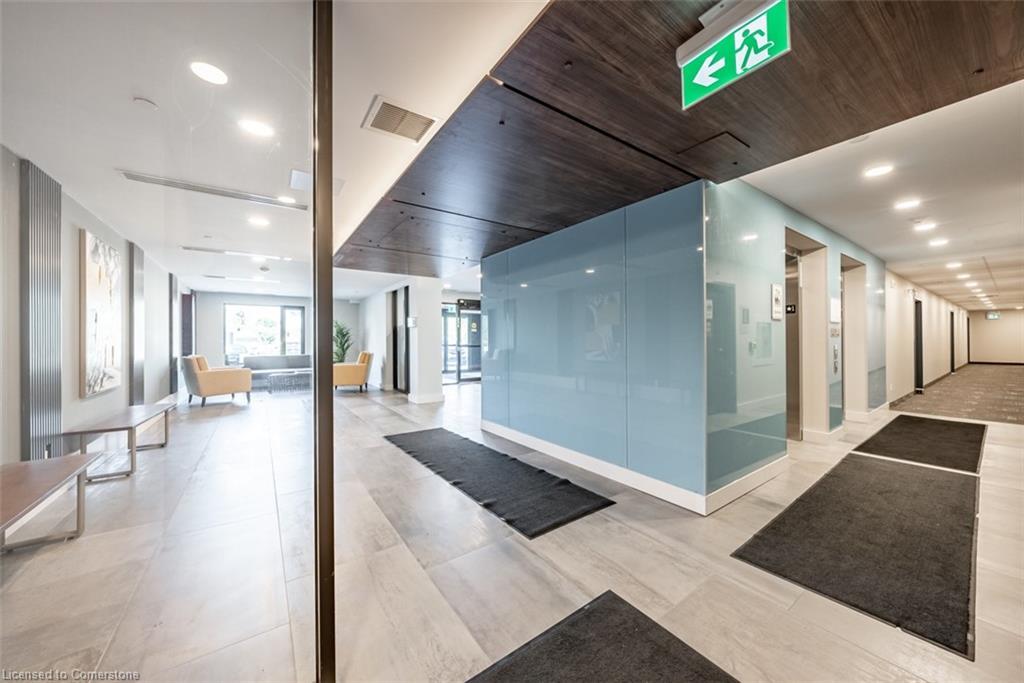 409-64 Main St N, Hagersville, ON - Indoor Photo Showing Other Room