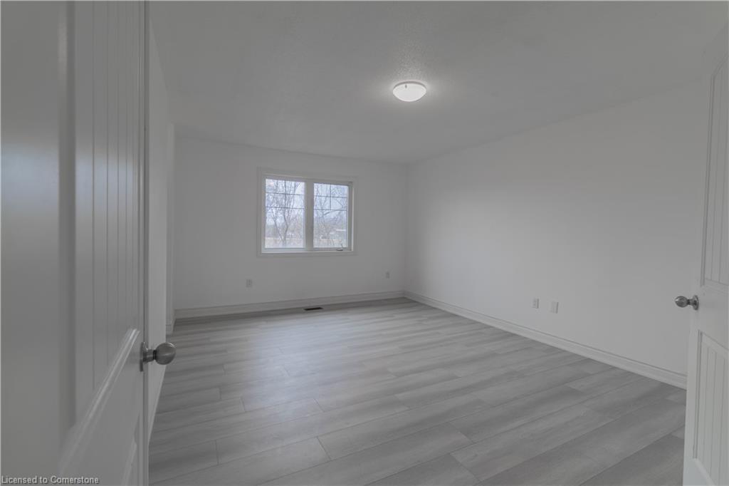 1 Hughes Street, Collingwood, ON - Indoor Photo Showing Other Room