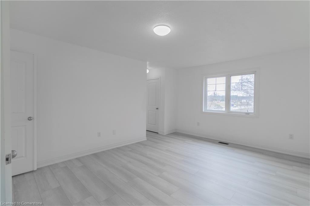 1 Hughes Street, Collingwood, ON - Indoor Photo Showing Other Room