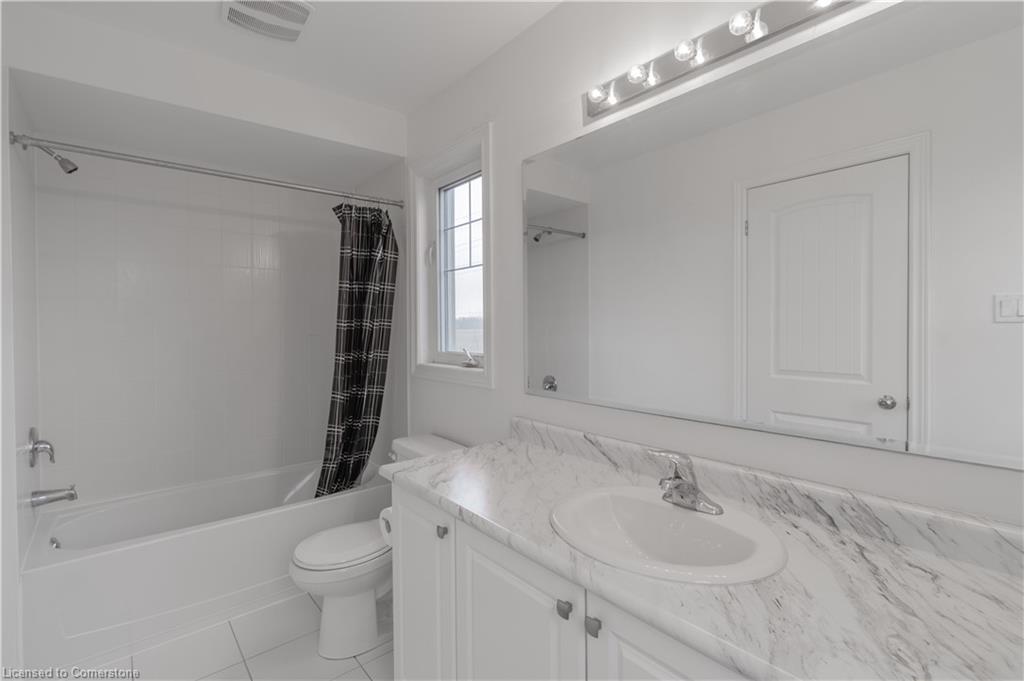 1 Hughes Street, Collingwood, ON - Indoor Photo Showing Bathroom