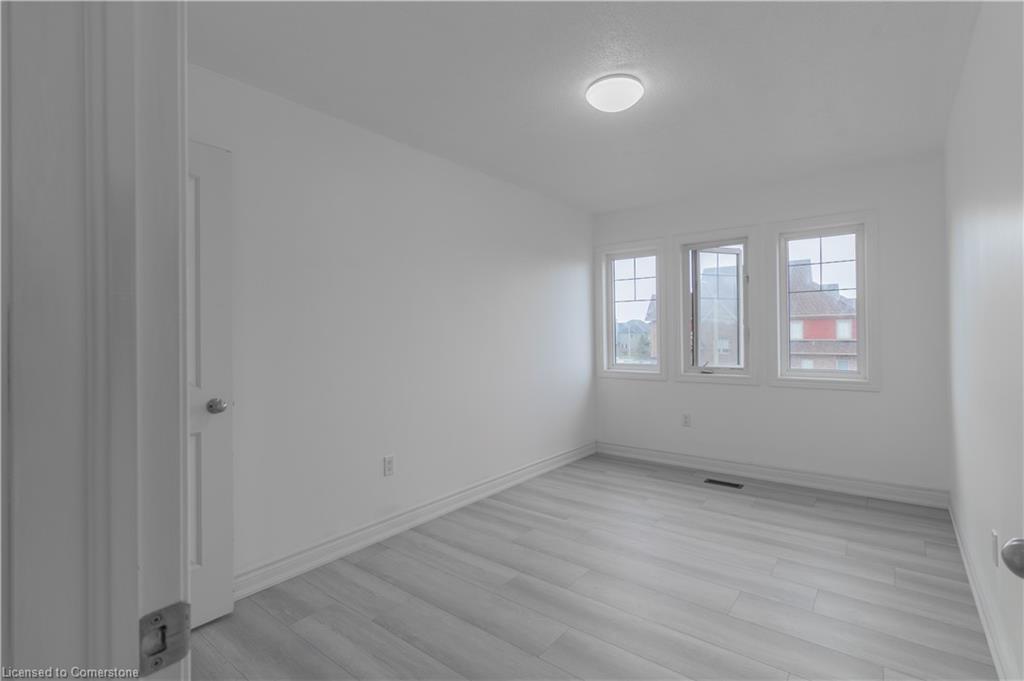 1 Hughes Street, Collingwood, ON - Indoor Photo Showing Other Room