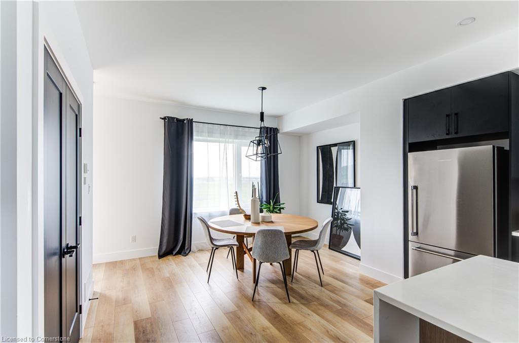 14-4222 Lismer Lane, London, ON - Indoor