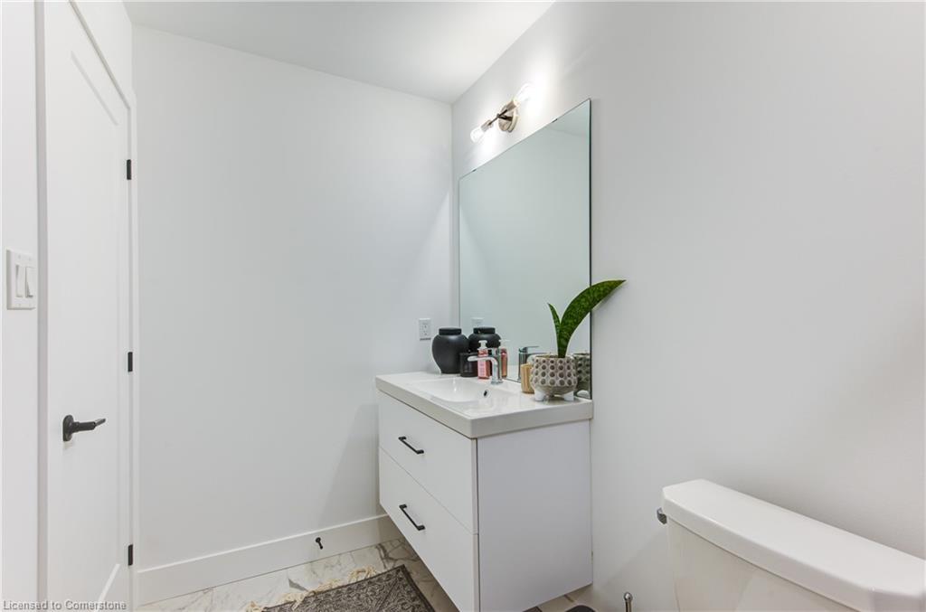 14-4222 Lismer Lane, London, ON - Indoor Photo Showing Bathroom
