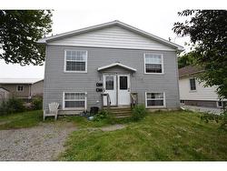 3 Elgin Street S Thorold, ON L2V 3B3