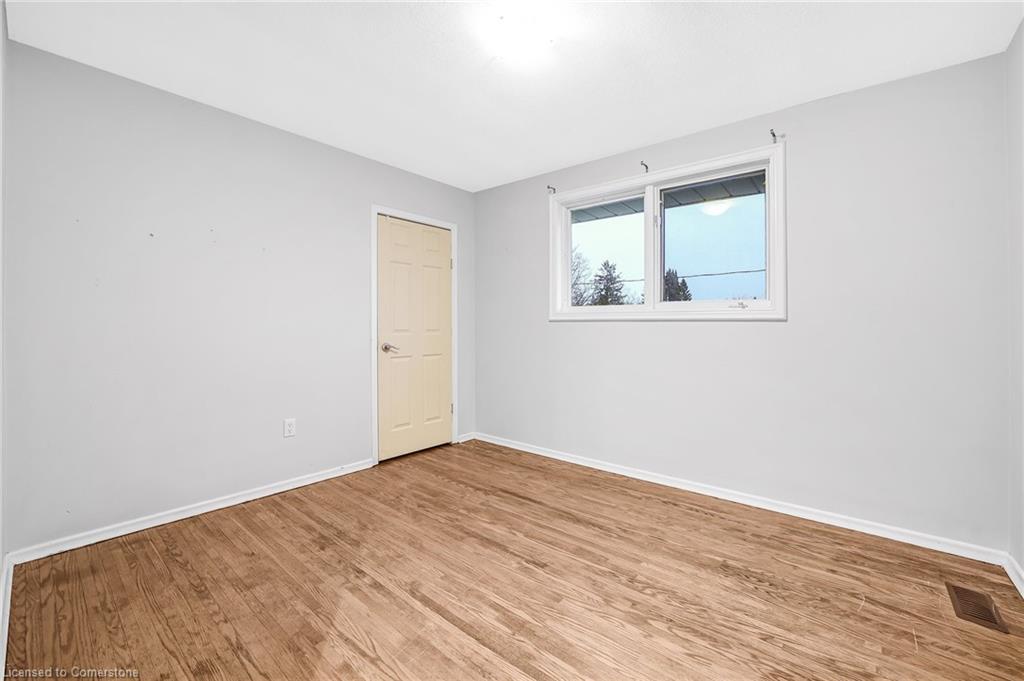 96 Elgin Street, Kawartha Lakes, ON - Indoor Photo Showing Other Room