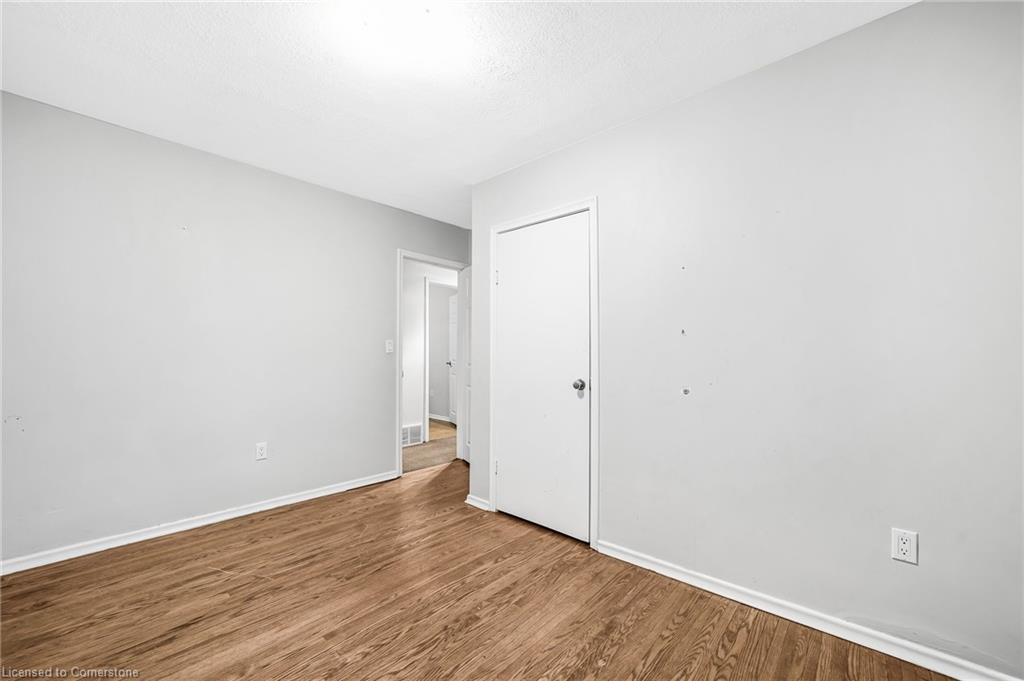 96 Elgin Street, Kawartha Lakes, ON - Indoor Photo Showing Other Room