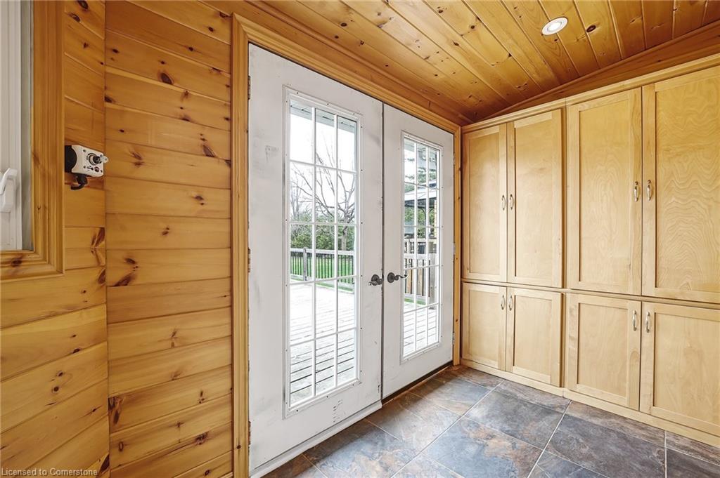 96 Elgin Street, Kawartha Lakes, ON - Indoor Photo Showing Other Room