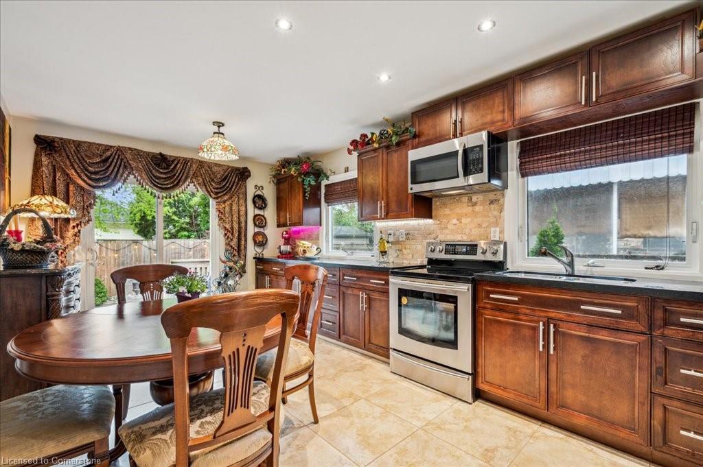 152 York Street, St. Catharines, ON - Indoor