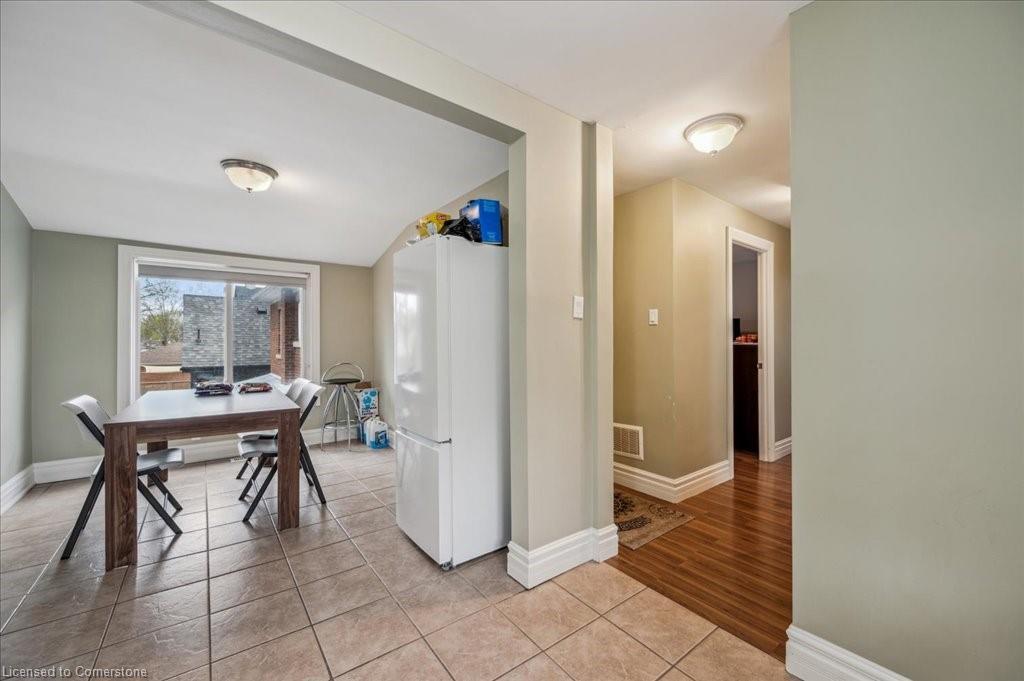 152 York Street, St. Catharines, ON - Indoor