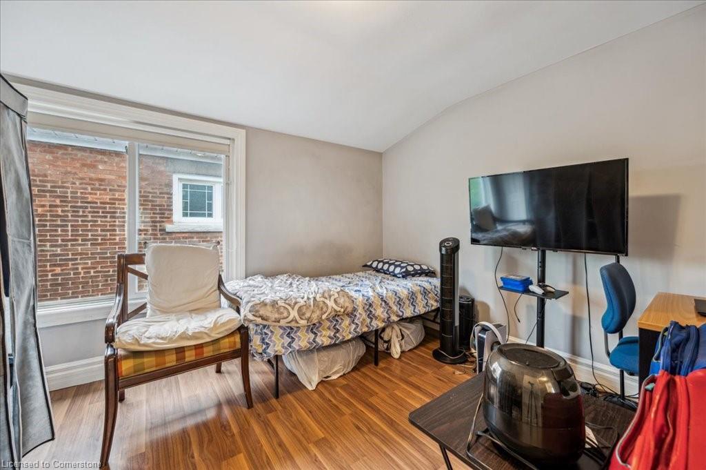 152 York Street, St. Catharines, ON - Indoor Photo Showing Bedroom