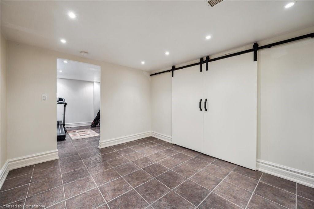 152 York Street, St. Catharines, ON - Indoor Photo Showing Other Room