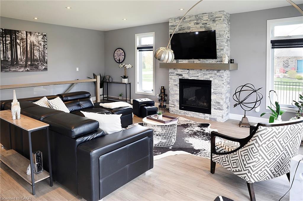 200 Juniper Street, Woodstock, ON - Indoor Photo Showing Living Room With Fireplace