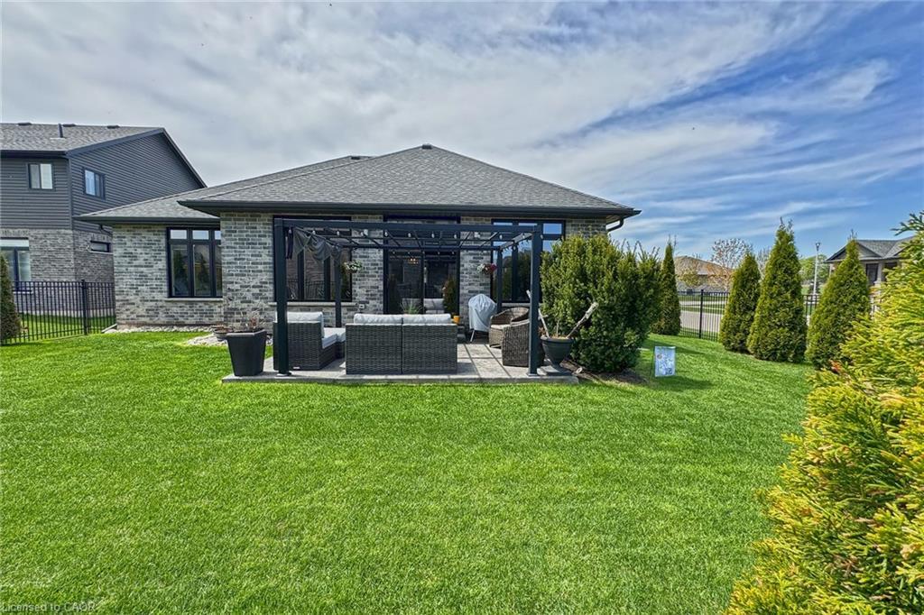 200 Juniper Street, Woodstock, ON - Outdoor