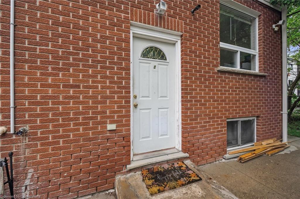 155 University Avenue E, Waterloo, ON