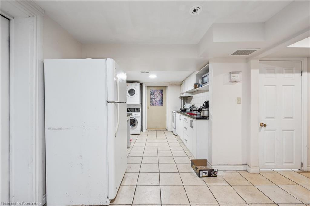 155 University Avenue E, Waterloo, ON