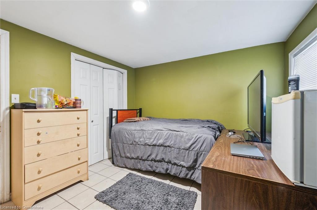 155 University Avenue E, Waterloo, ON