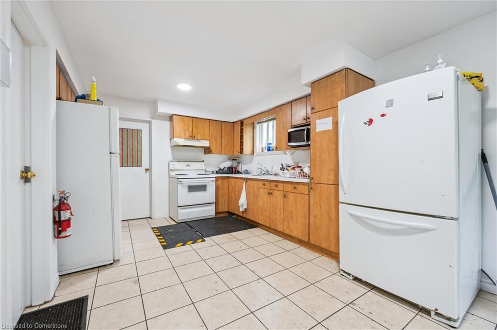 155 University Avenue E, Waterloo, ON