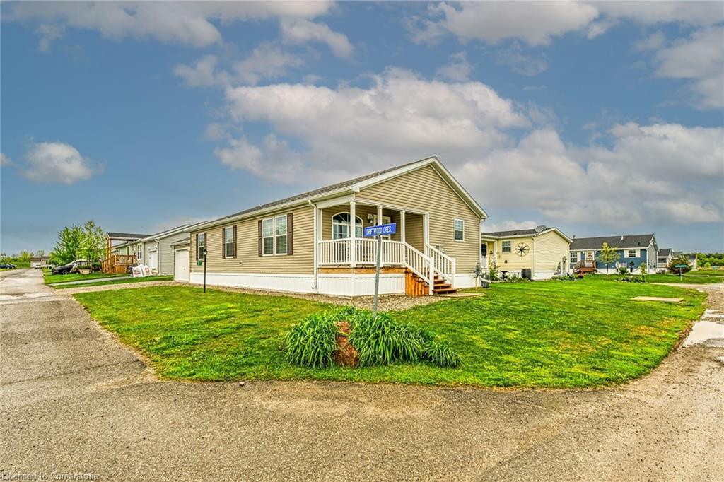 2 Driftwood Crescent, Nanticoke, ON - Outdoor With Deck Patio Veranda