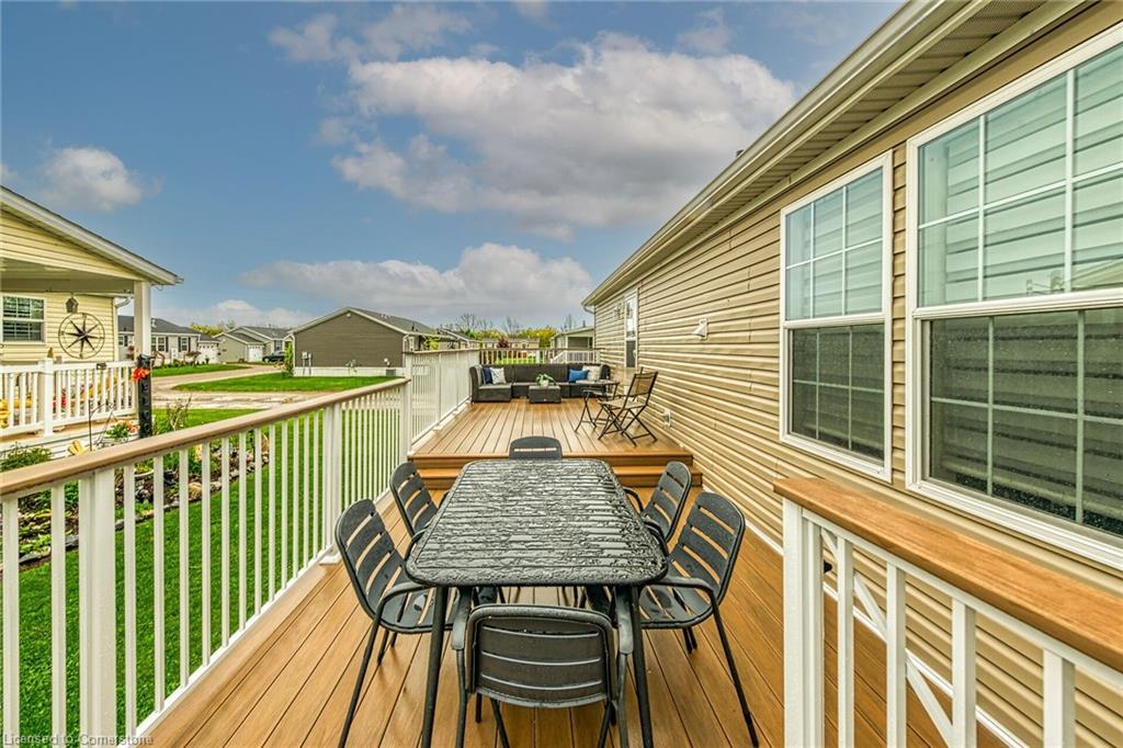 2 Driftwood Crescent, Nanticoke, ON - Outdoor With Deck Patio Veranda With Exterior