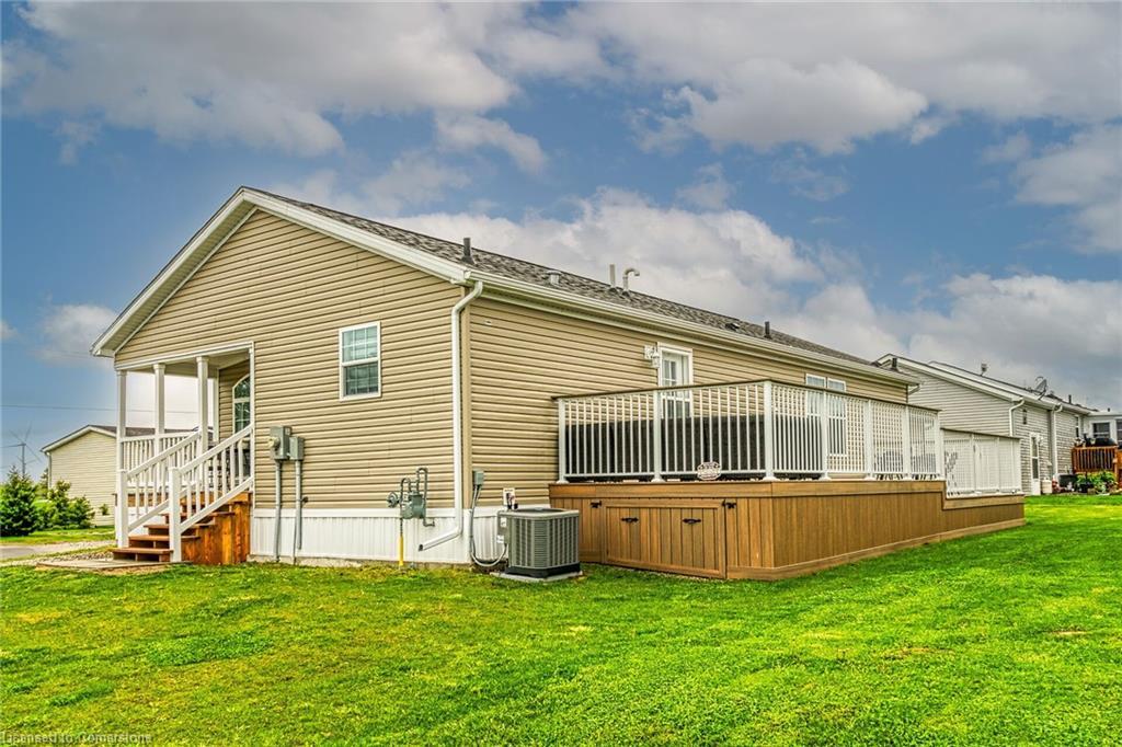 2 Driftwood Crescent, Nanticoke, ON - Outdoor With Deck Patio Veranda