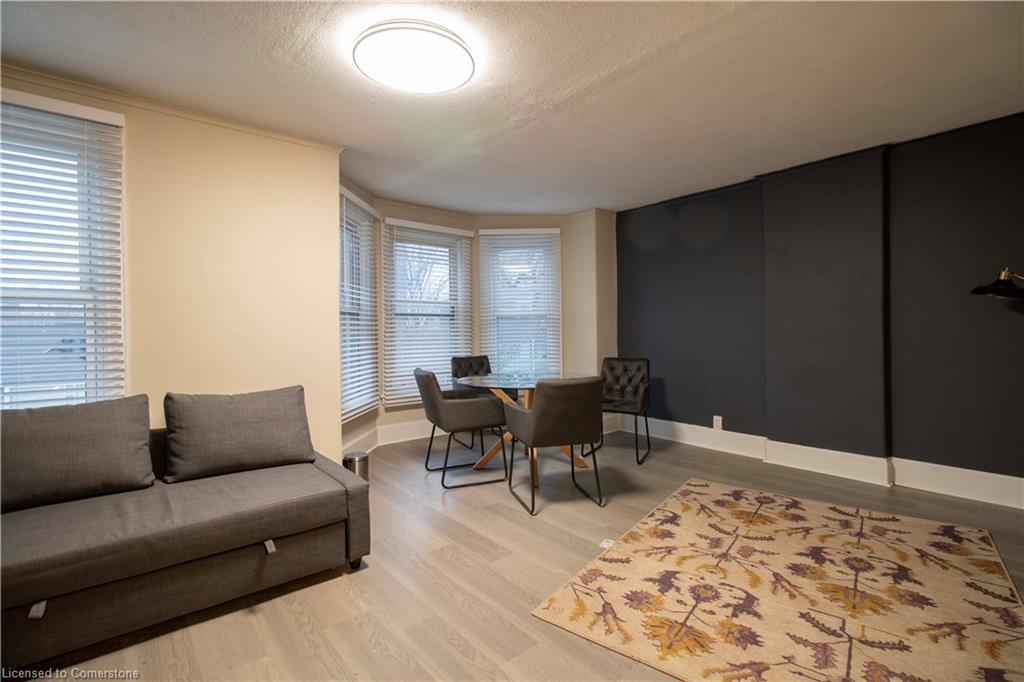 417 King Street W, Hamilton, ON - Indoor Photo Showing Living Room