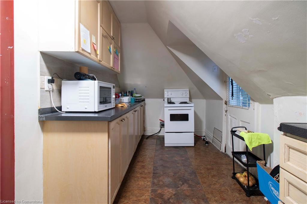 417 King Street W, Hamilton, ON - Indoor Photo Showing Kitchen