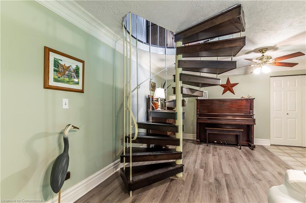 6607 Ellis Road, Cambridge, ON - Indoor Photo Showing Other Room