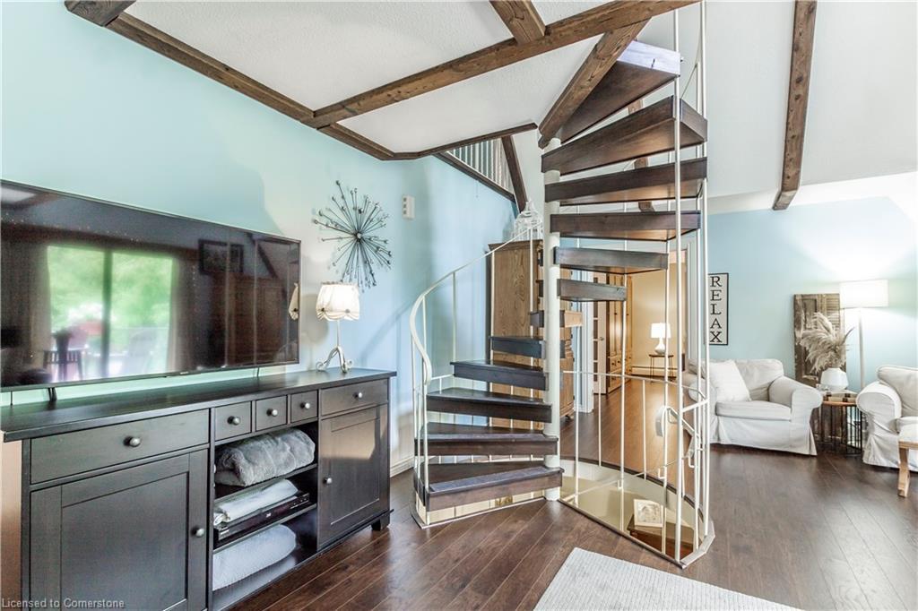 6607 Ellis Road, Cambridge, ON - Indoor