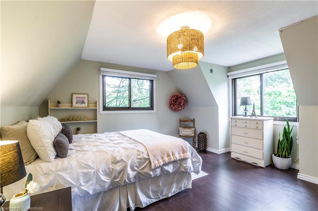 6607 Ellis Road, Cambridge, ON - Indoor Photo Showing Bedroom