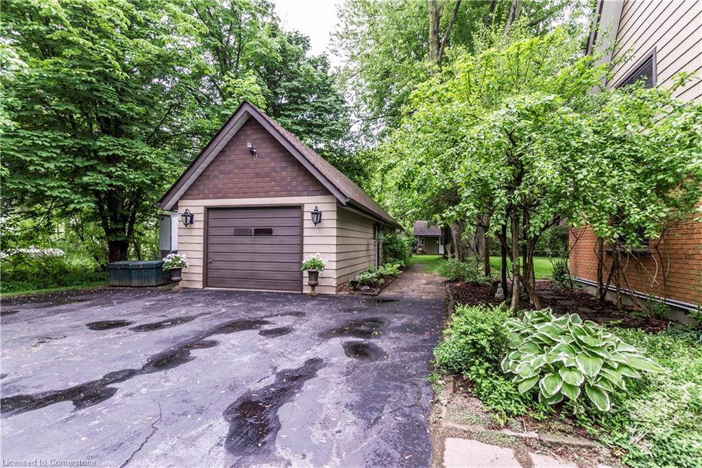 6607 Ellis Road, Cambridge, ON - Outdoor