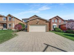 109 Valleymede Drive Richmond Hill, ON L4B 1T6