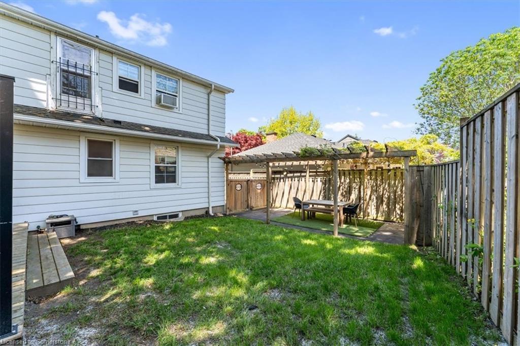 23 Nelles Boulevard, Grimsby, ON - Outdoor With Exterior