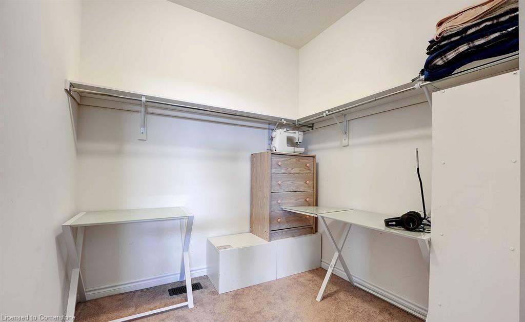 92 Scenic Ridge Gate, Paris, ON - Indoor With Storage