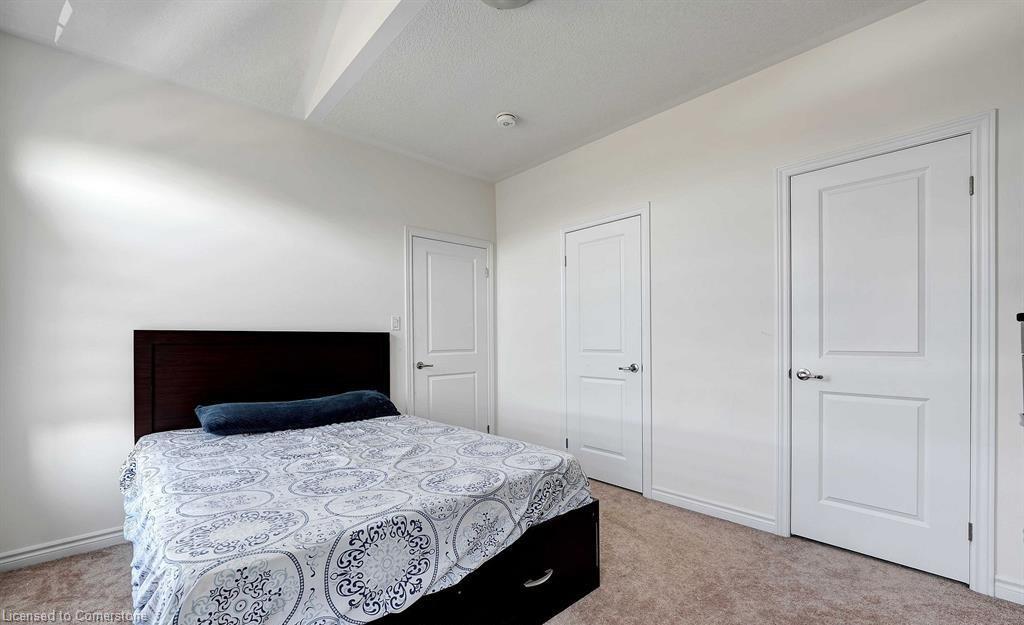 92 Scenic Ridge Gate, Paris, ON - Indoor Photo Showing Bedroom