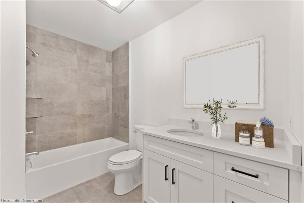 403-247 Brock Street, Amherstburg, ON - Indoor Photo Showing Bathroom