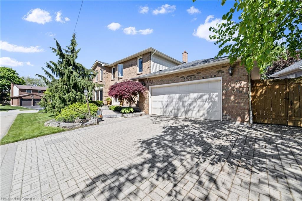 2131 Upland Drive, Burlington, ON - Outdoor
