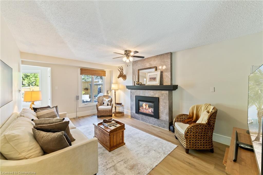 2131 Upland Drive, Burlington, ON - Indoor Photo Showing Living Room With Fireplace