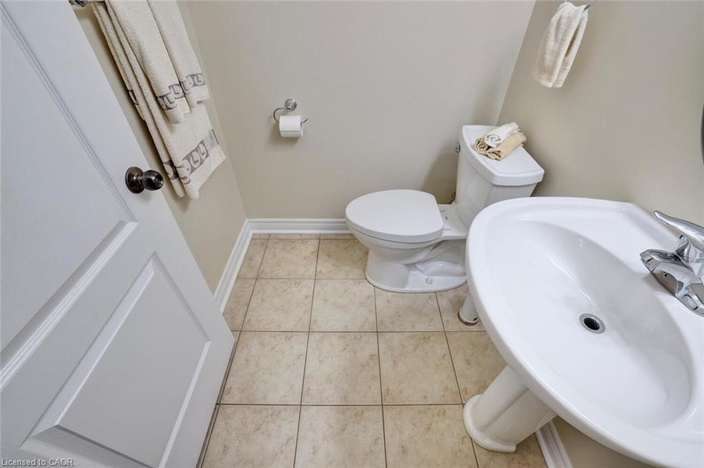1400 Ferncrest Road, Oakville, ON - Indoor Photo Showing Bathroom