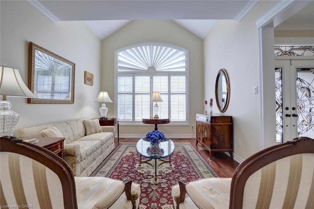 1400 Ferncrest Road, Oakville, ON - Indoor Photo Showing Living Room