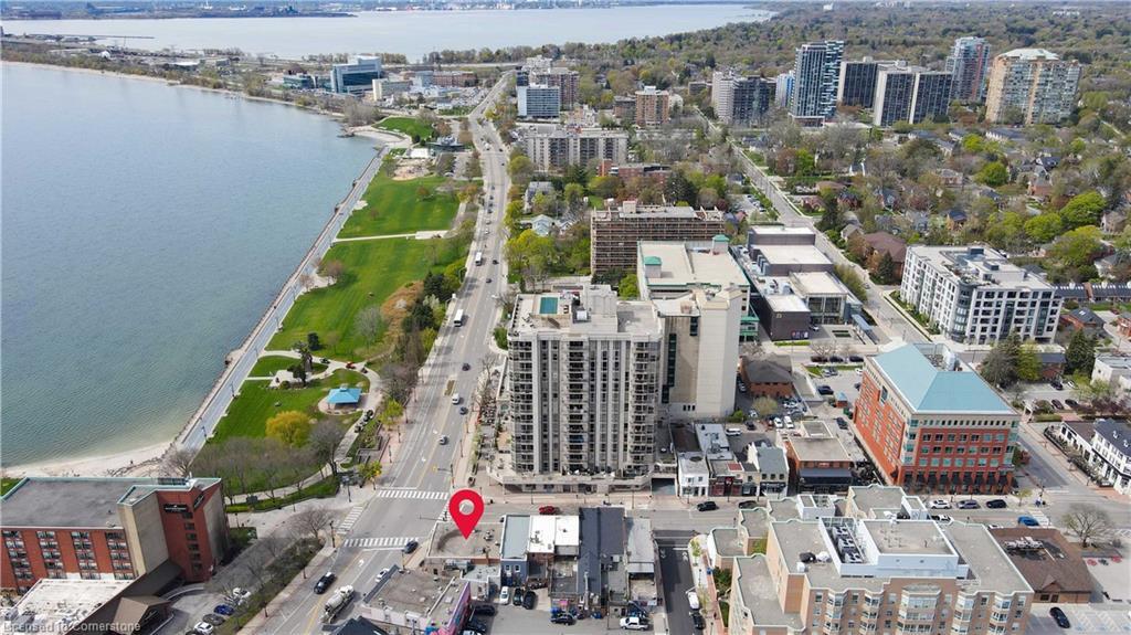 2003 Lakeshore Road, Burlington, ON