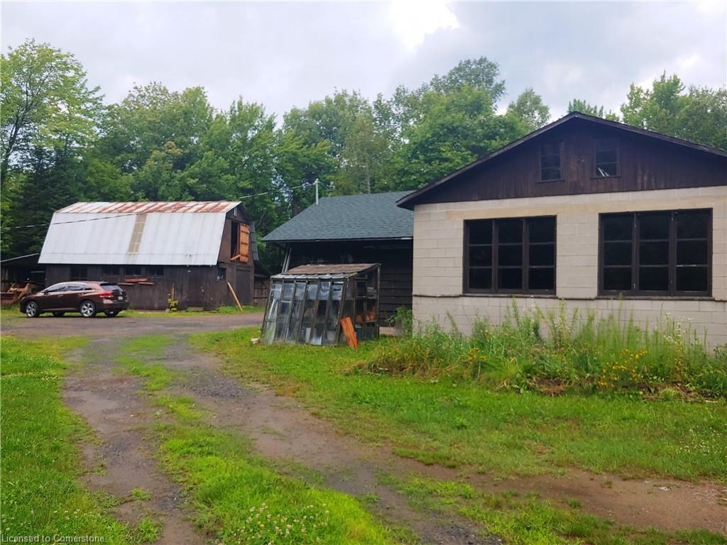 429-439 Lynx Lake Road, Huntsville, ON - Outdoor