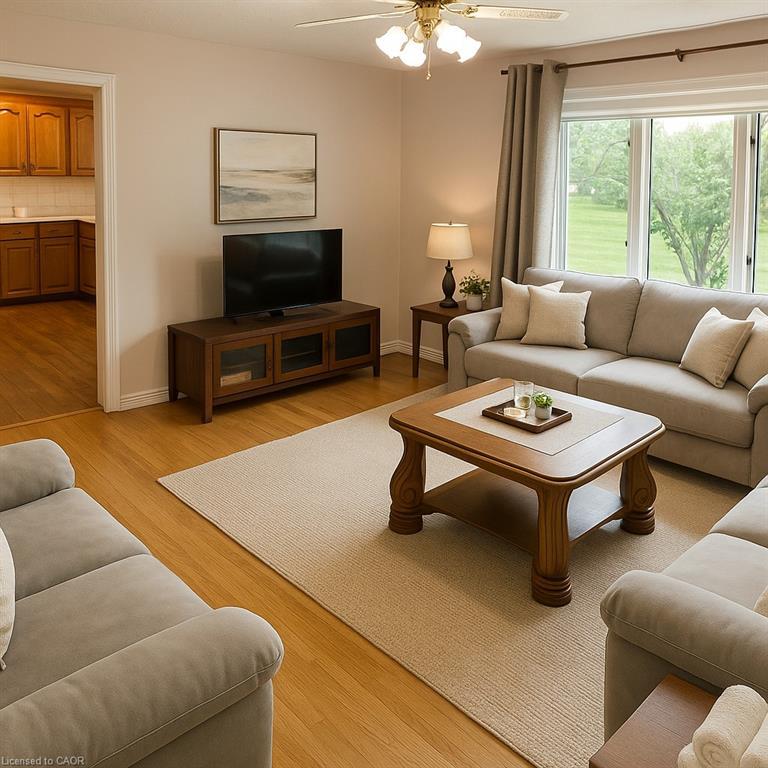 3088 Haldimand 9 Road, York, ON - Indoor Photo Showing Living Room