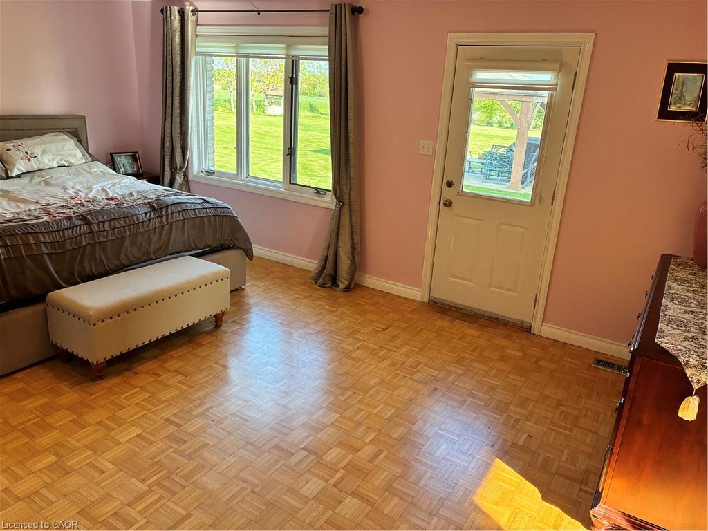 3088 Haldimand 9 Road, York, ON - Indoor Photo Showing Bedroom