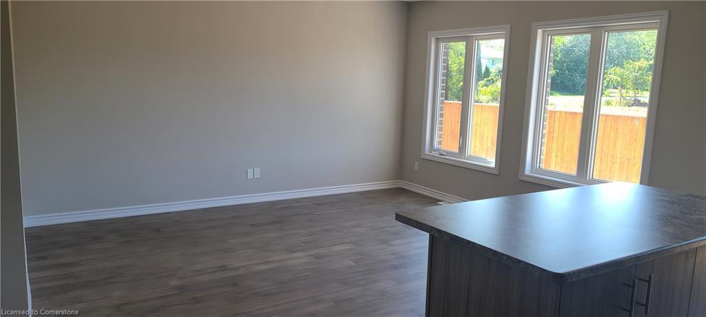 17 Renfrew Trail, Welland, ON - Indoor Photo Showing Other Room